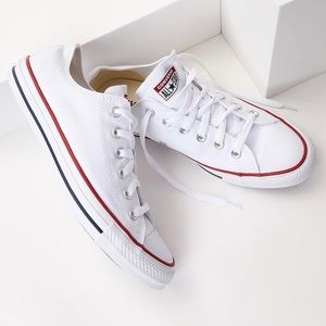 ✨White Converse - Women’s 9.5